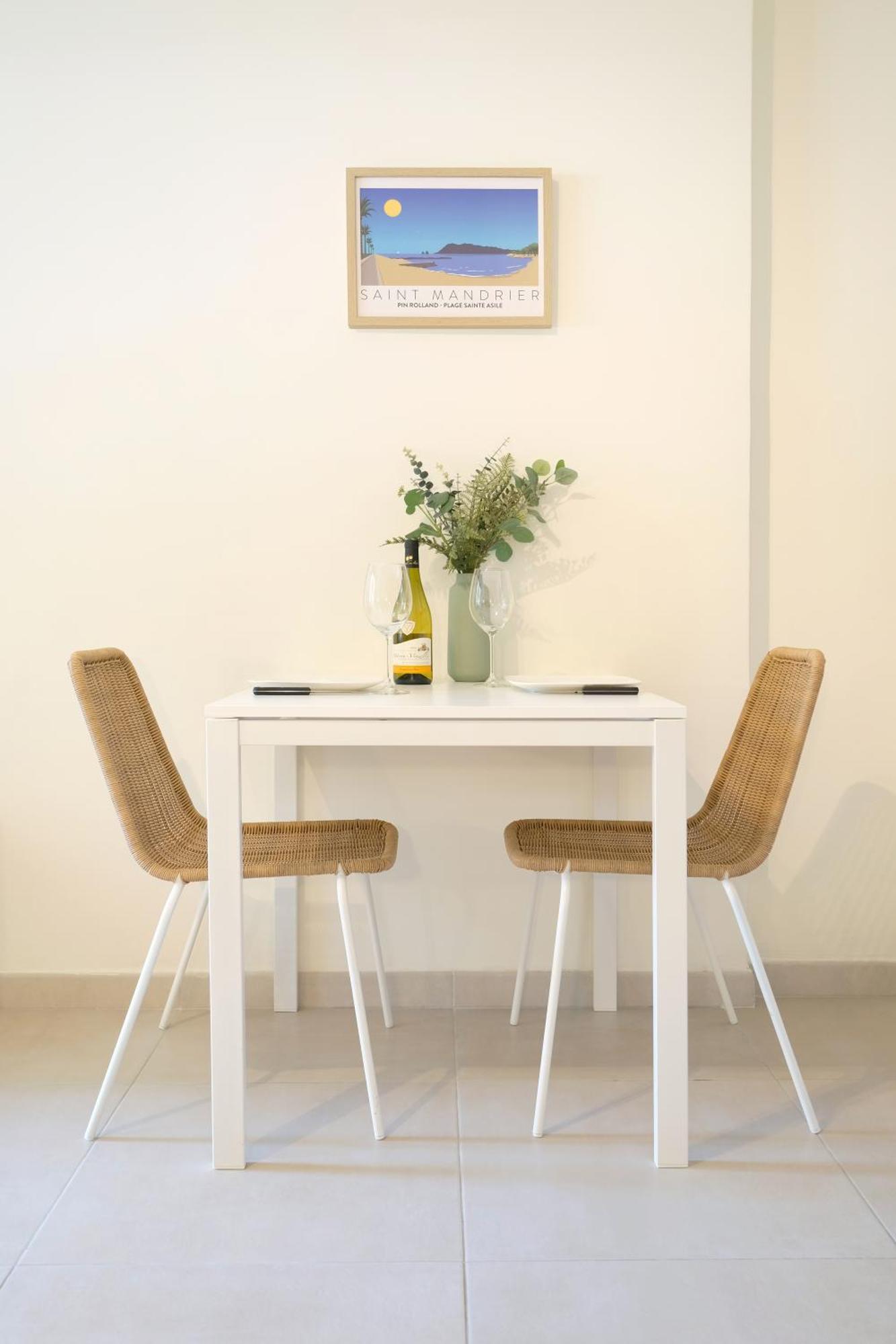 Studio Renove, 5Mn Plage, Terrasse, Clim, Velos Saint-Mandrier-sur-Mer Exteriör bild